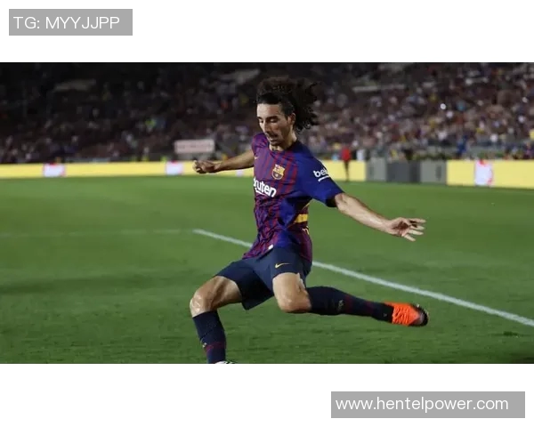 巴萨与埃瓦尔的音乐之战:激情旋律与足球的完美交融