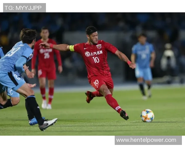 上港与川崎激战正酣比分悬念迭起球迷热情高涨